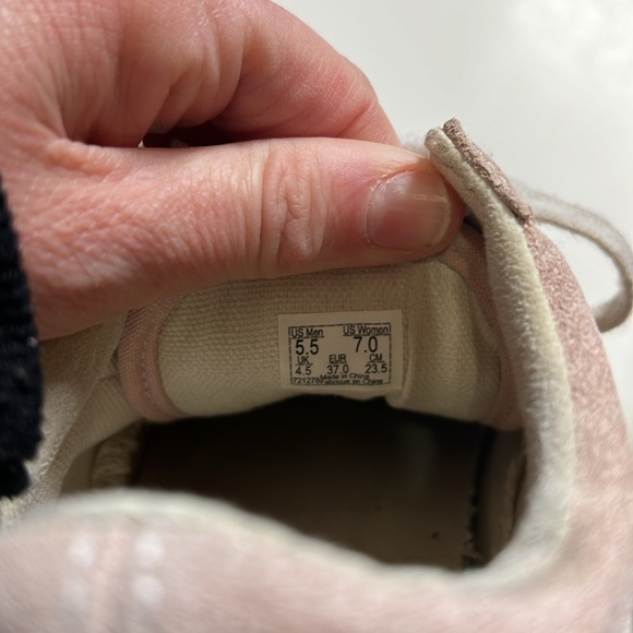 3/$15 SALE Pink Vans - Womens Size 7 - Picture 7 of 9